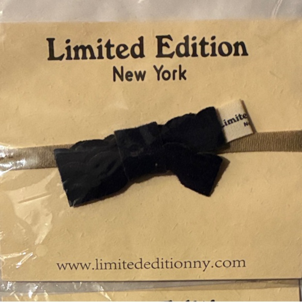Black Hair Bow